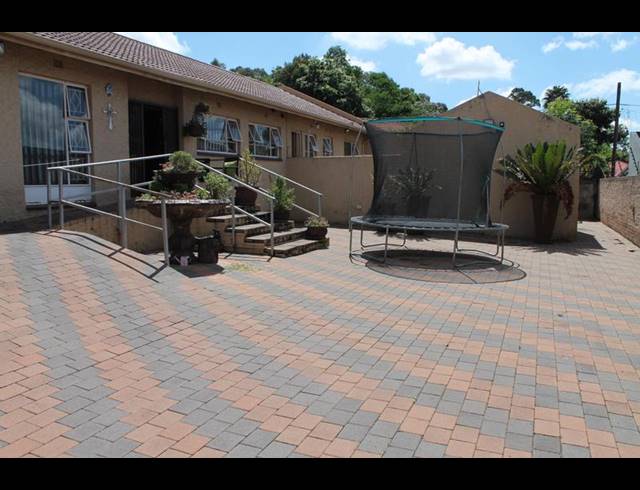 3 BEDROOM HOUSE FOR SALE IN EDENVALE CENTRAL